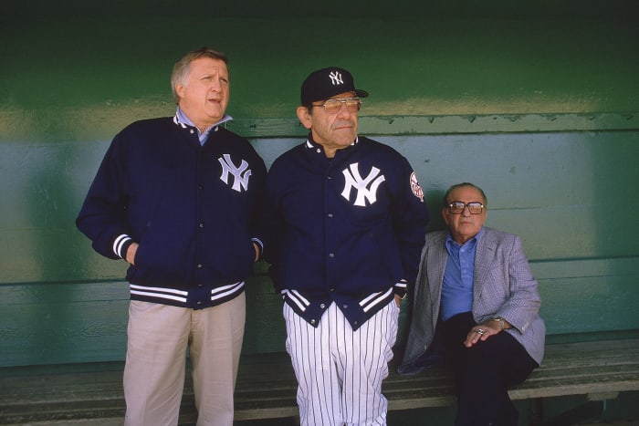 1984-yogi-berra-george-steinbrenner-001300344.jpg